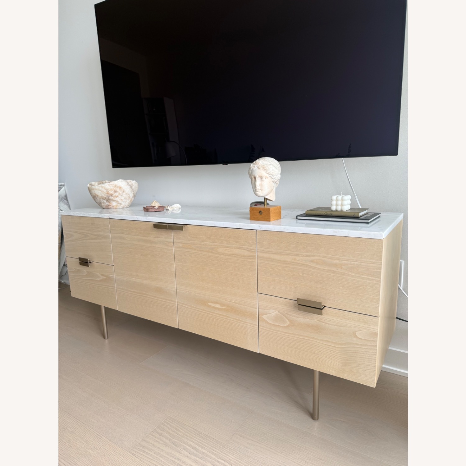 Delphine Buffet (63") - image-1