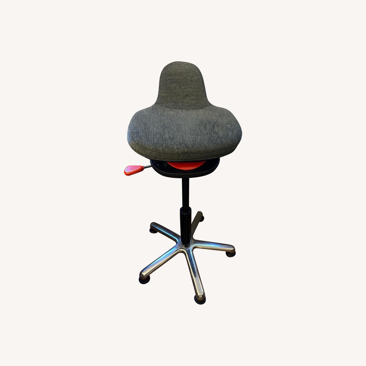 Office Chair - image-0
