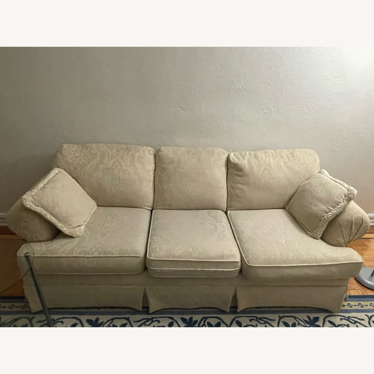 Vintage Sofa - image-2