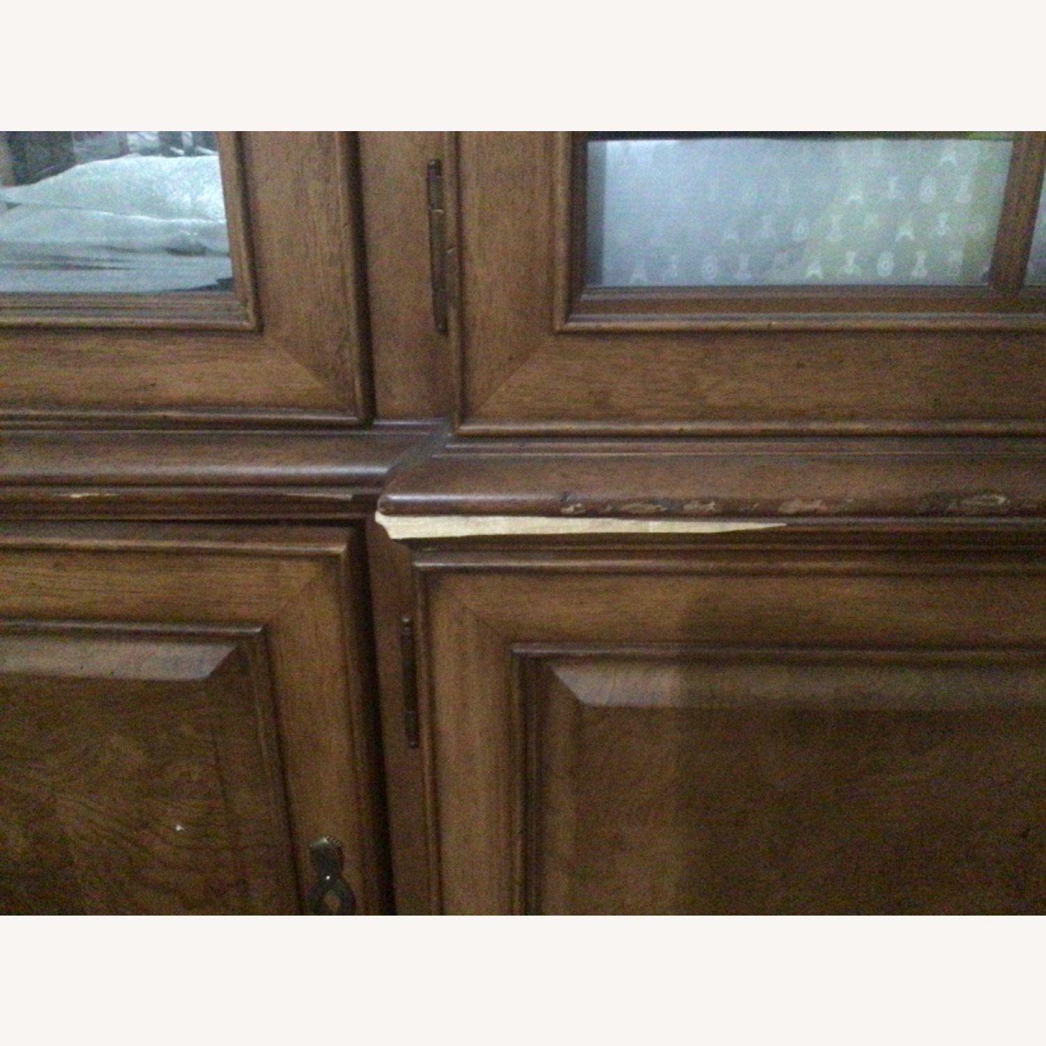 Thomasville Villa Soleil China Cabinet - image-2