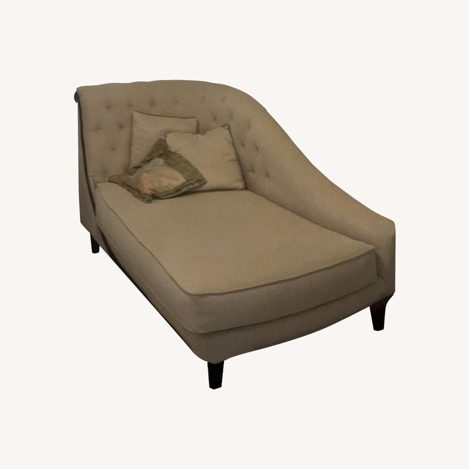 Chaise Lounge - image-0