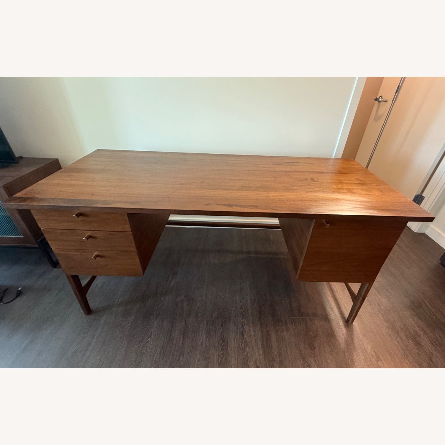 Article Krossa Walnut Brown Executive Desk - image-2