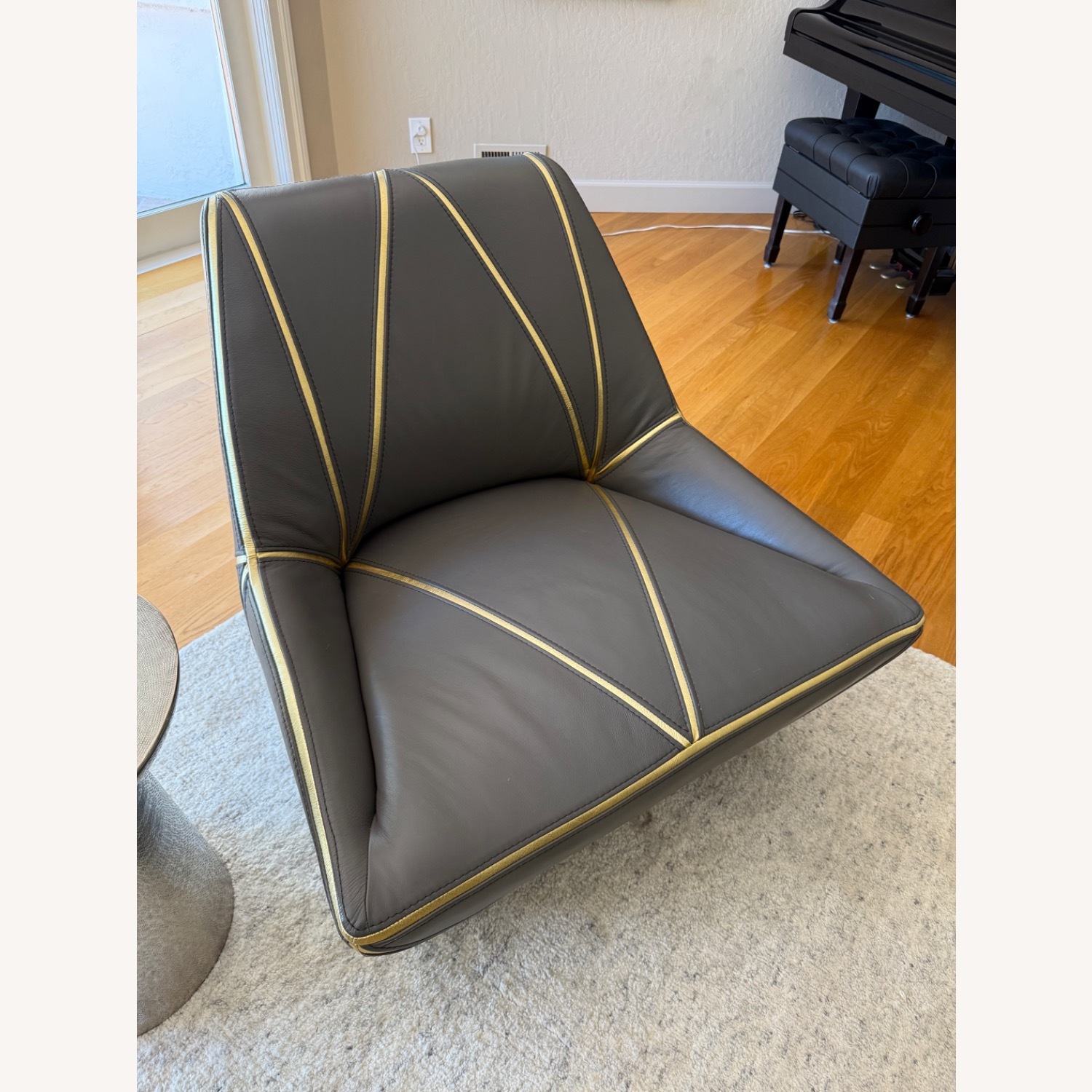 KELVIN GIORMANI オットマン Kelvin Giormani Swivel Chair Set of 2 - AptDeco