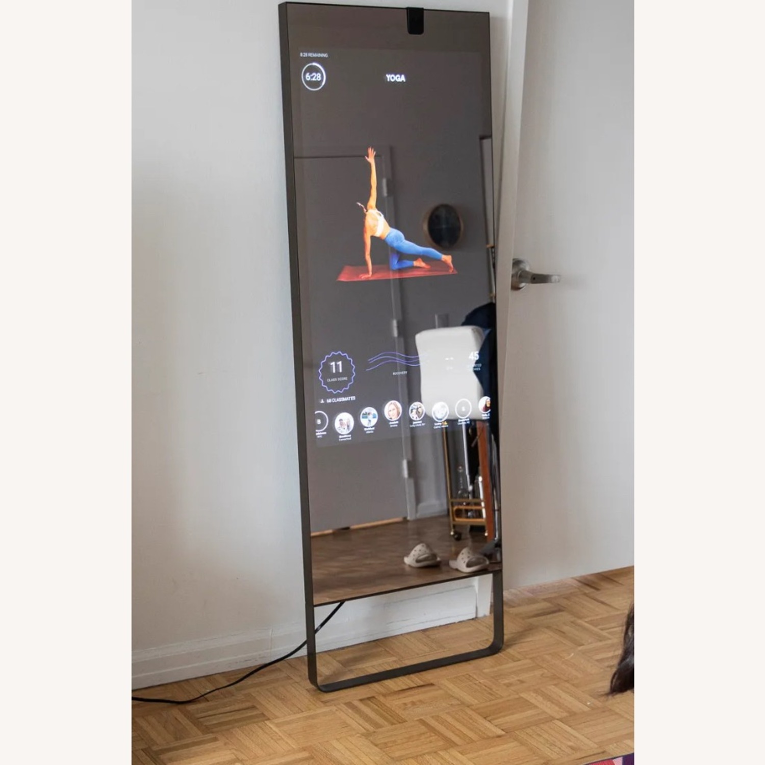 Lululemon Smart Fitness Mirror - image-2