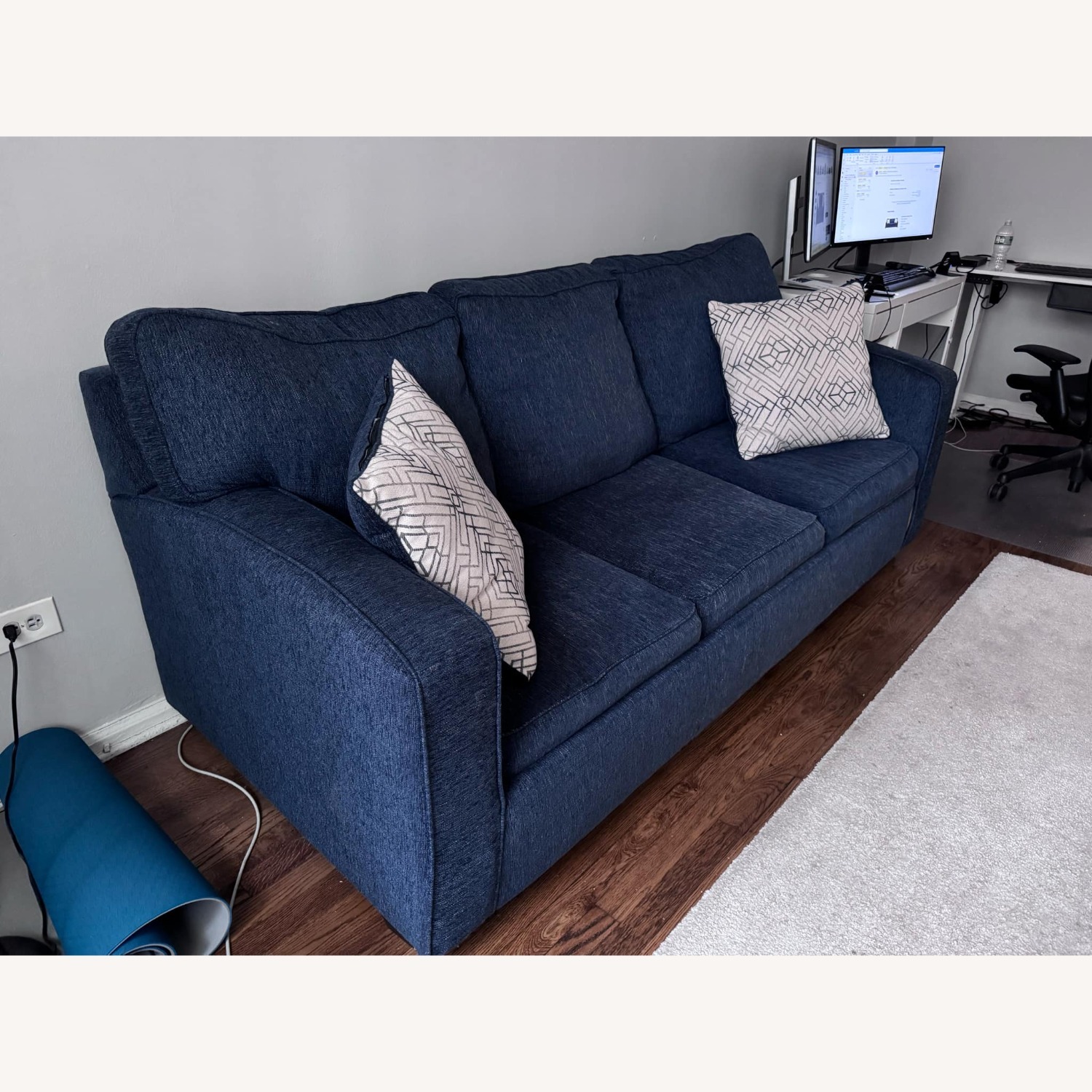 Gabe Queen Sleeper Sofa - image-4