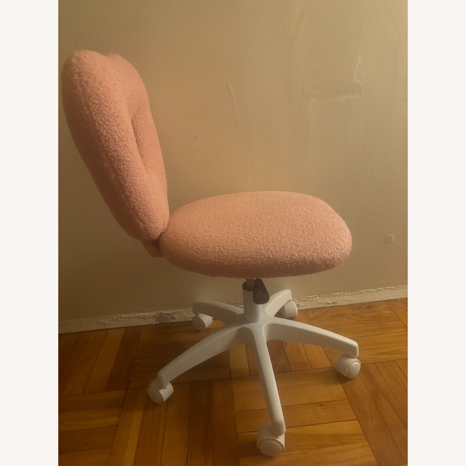 Target Pink Heart Rolling Chair - image-2