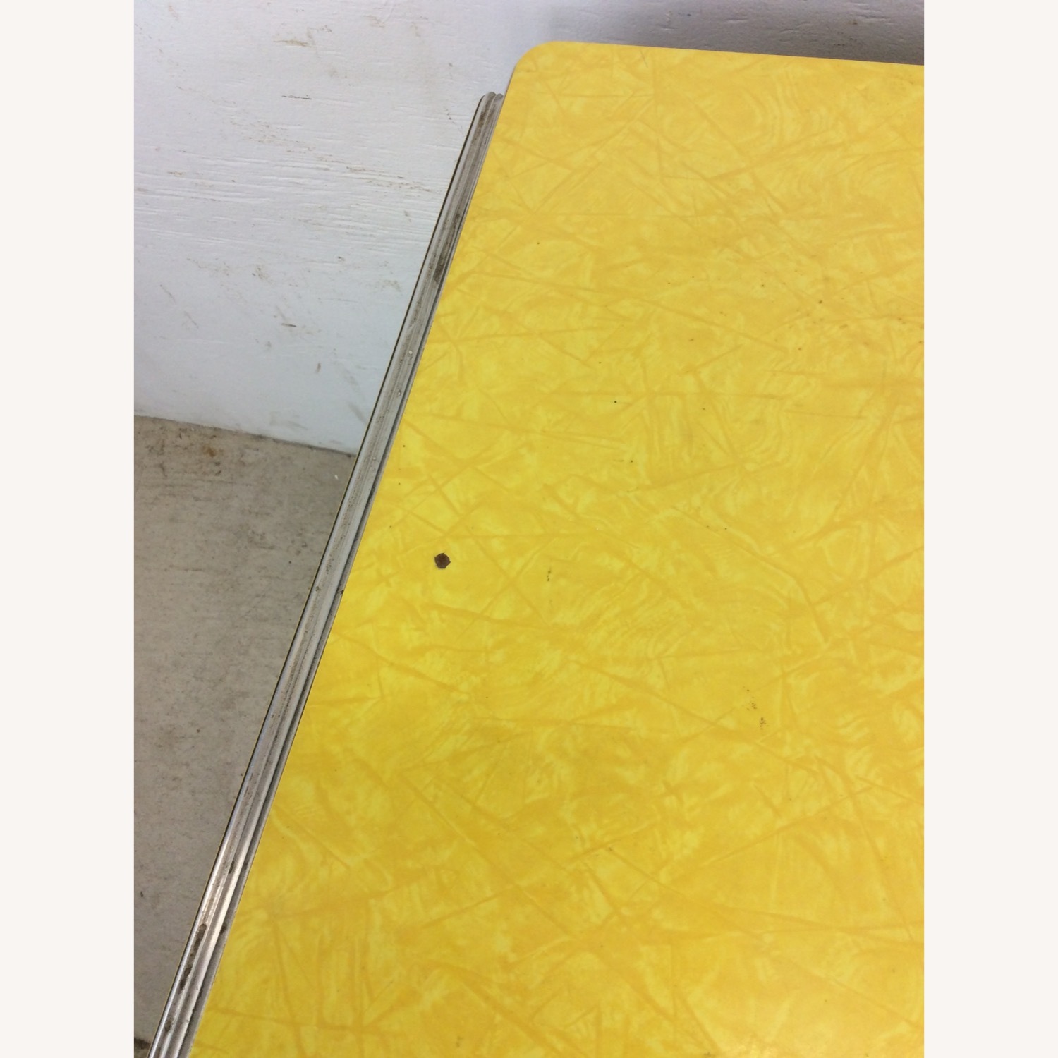 Mid Century Yellow Formica Top Table with 2 Leafs - image-7