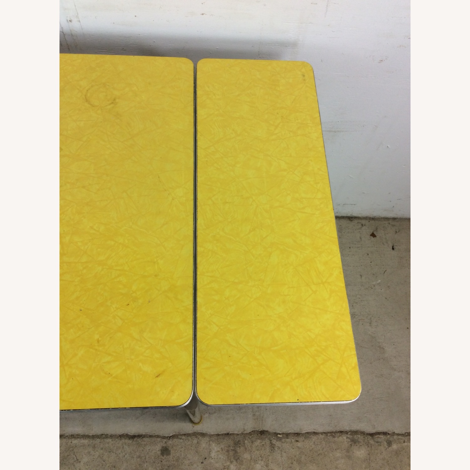 Mid Century Yellow Formica Top Table with 2 Leafs - image-12