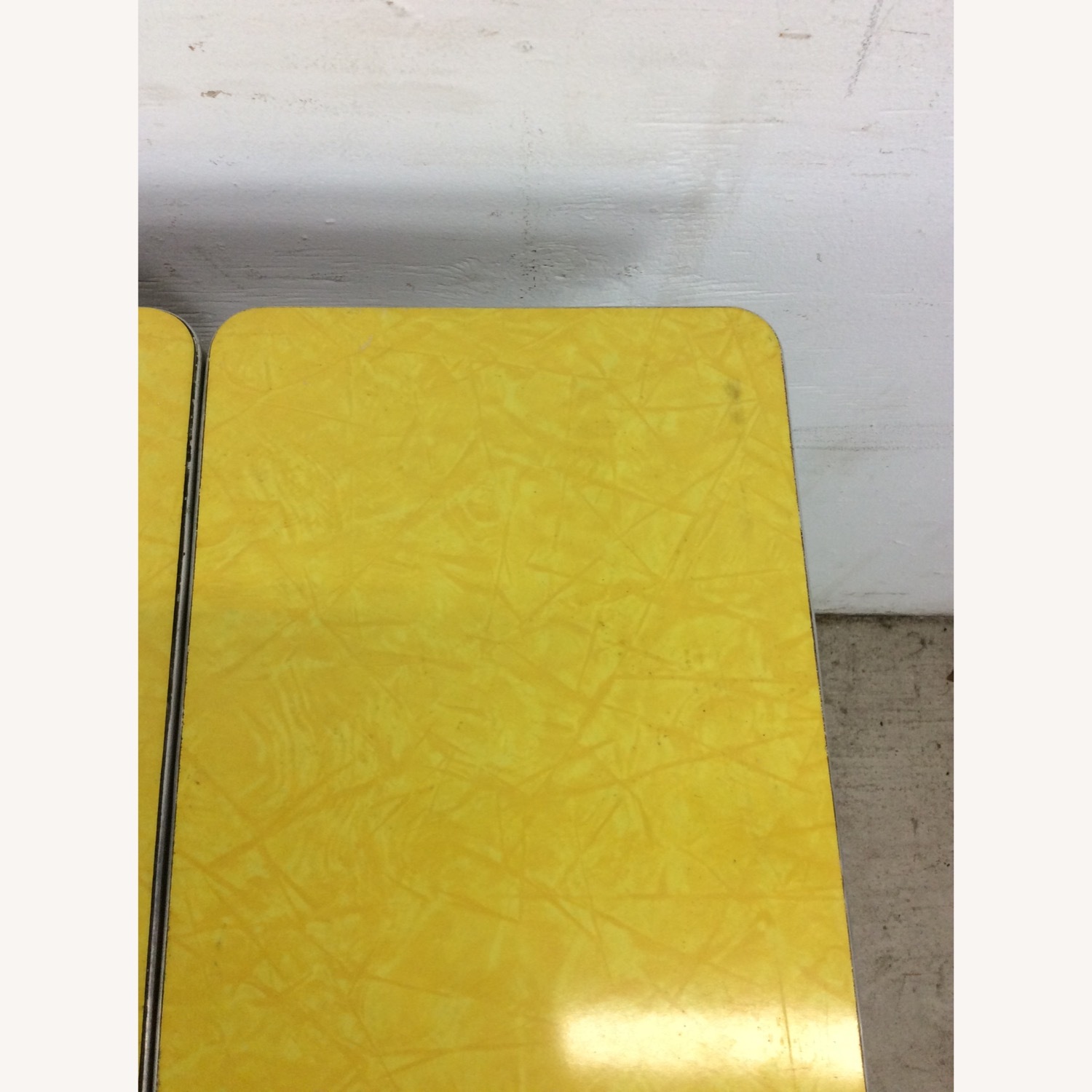 Mid Century Yellow Formica Top Table with 2 Leafs - image-14