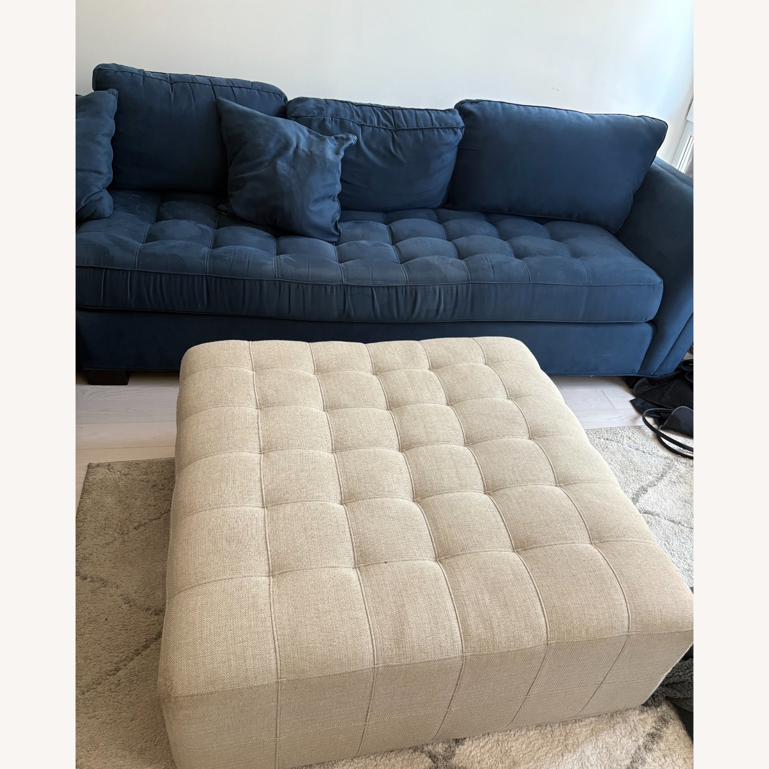 Rooms To Go L- Shaped Sectional With Ottoman - image-4