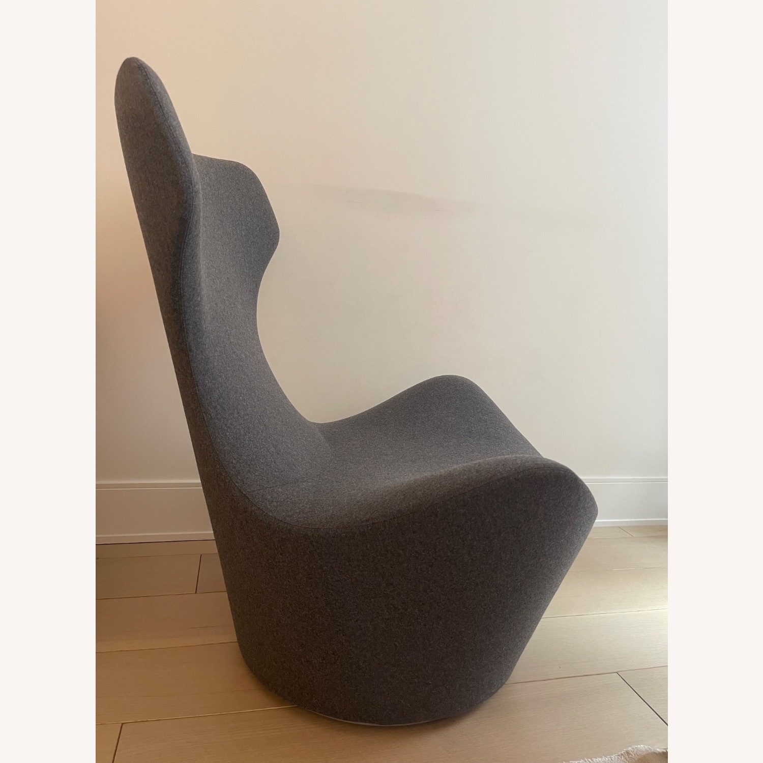 B&B Italia Grand Papilio Lounge Chair - image-2
