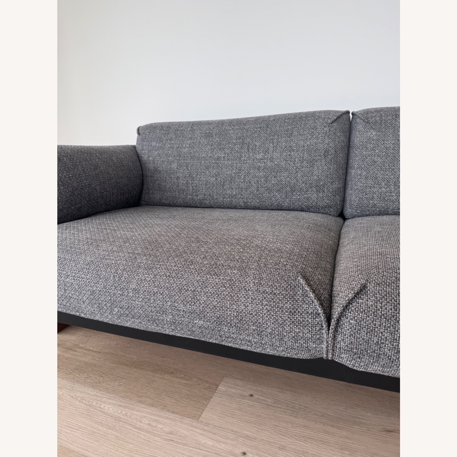 IKEA ÄPPLARYD Couch - image-3