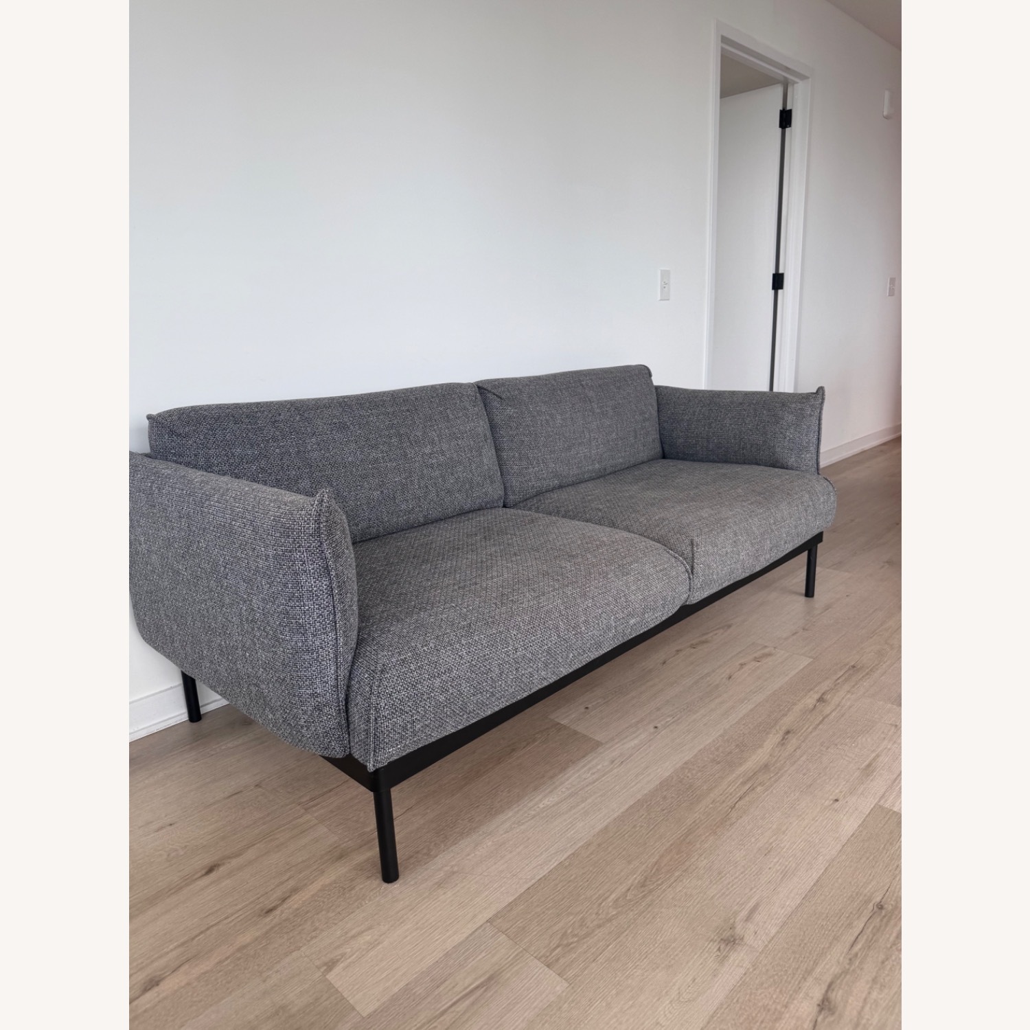 IKEA ÄPPLARYD Couch - image-9
