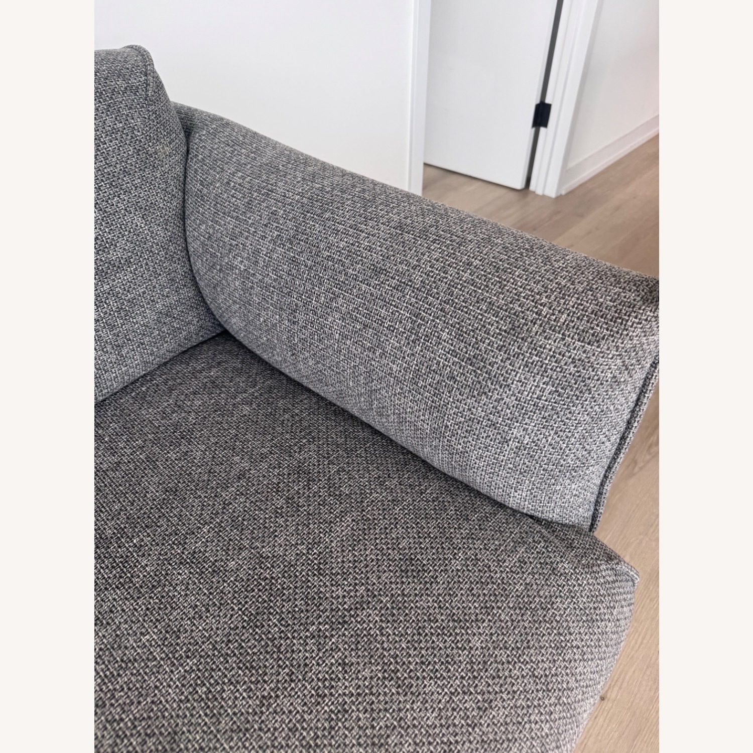 IKEA ÄPPLARYD Couch - image-10