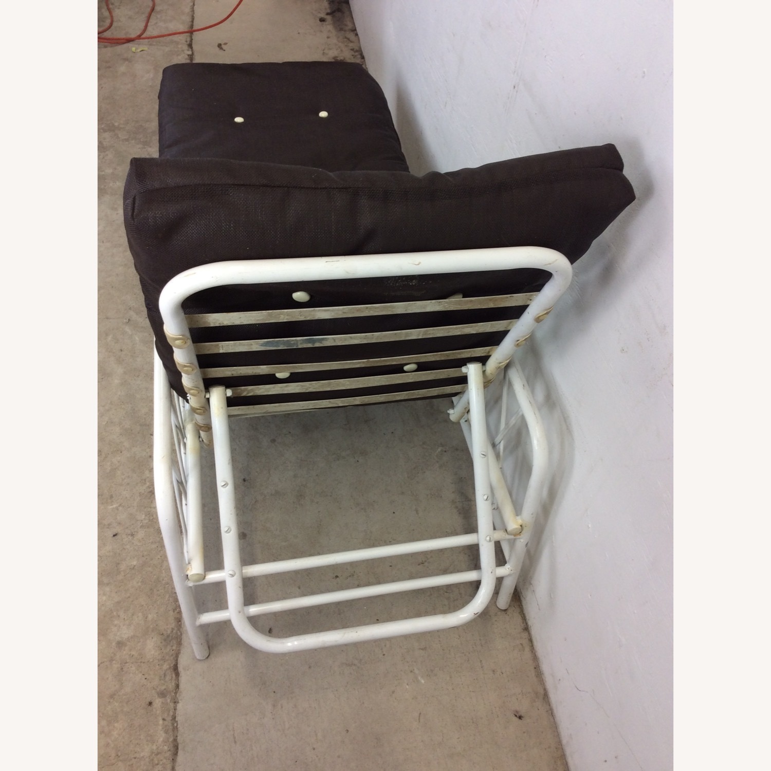 70s Outdoor Patio Lounger with Reclining Back - image-16