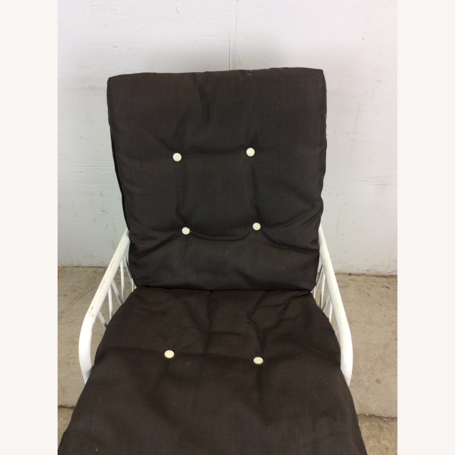 70s Outdoor Patio Lounger with Reclining Back - image-4
