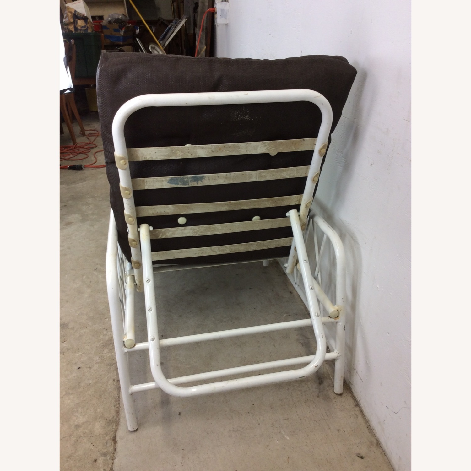 70s Outdoor Patio Lounger with Reclining Back - image-14
