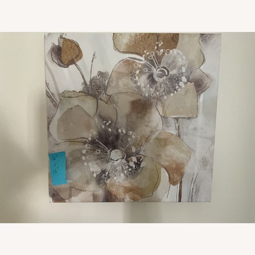 Used Eight Wall Photos Complete for sale on AptDeco