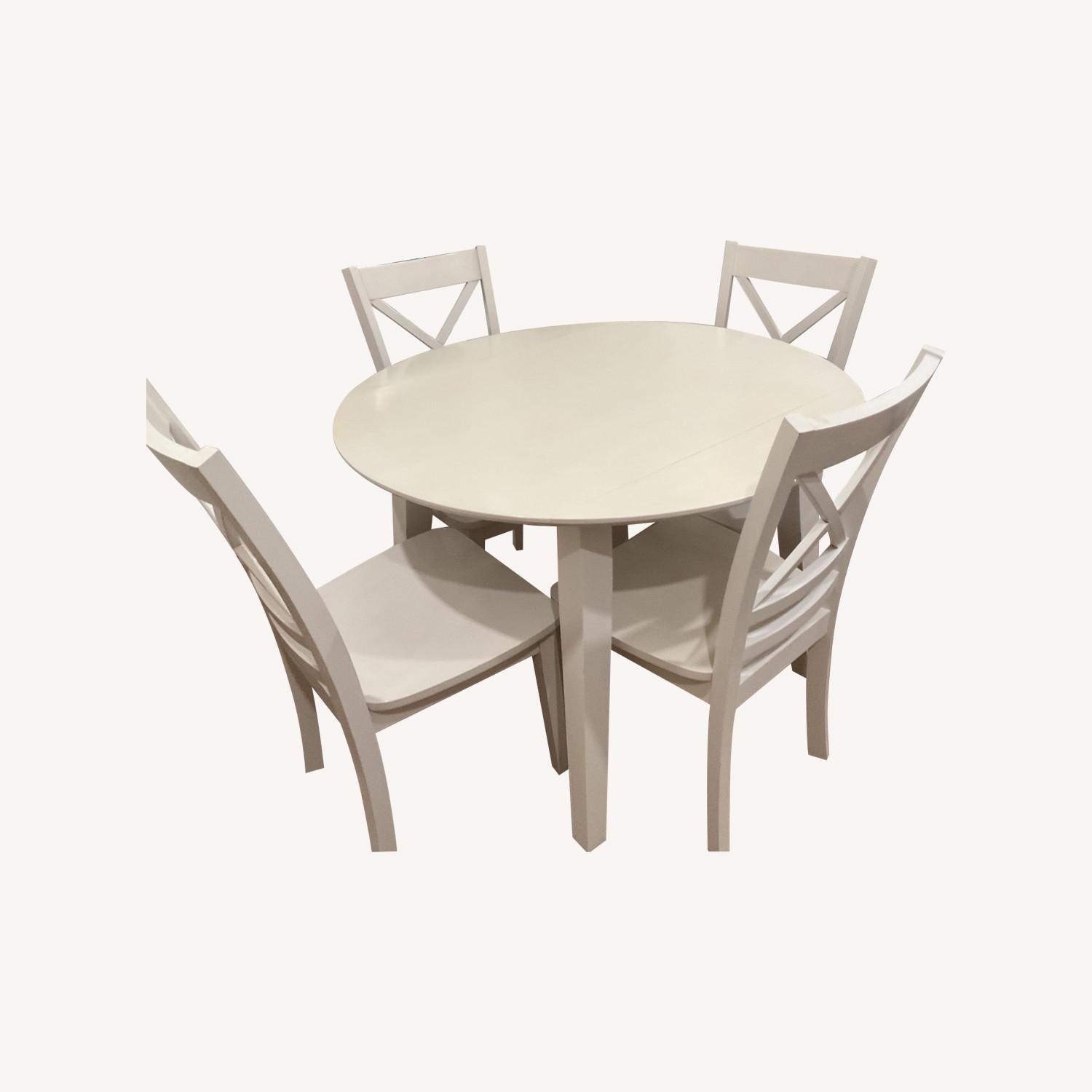 Raymour & Flanigan Kitchen Table and Chairs - image-0