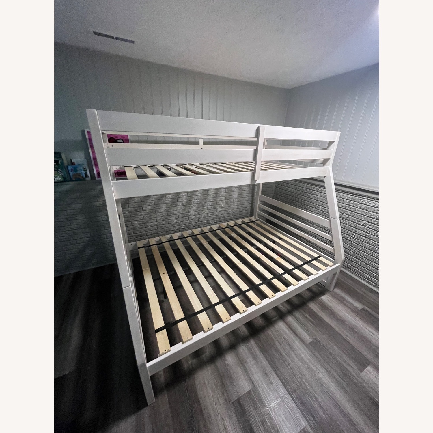 Ashley Furniture Robbinsdale White Bunk Bed - image-4