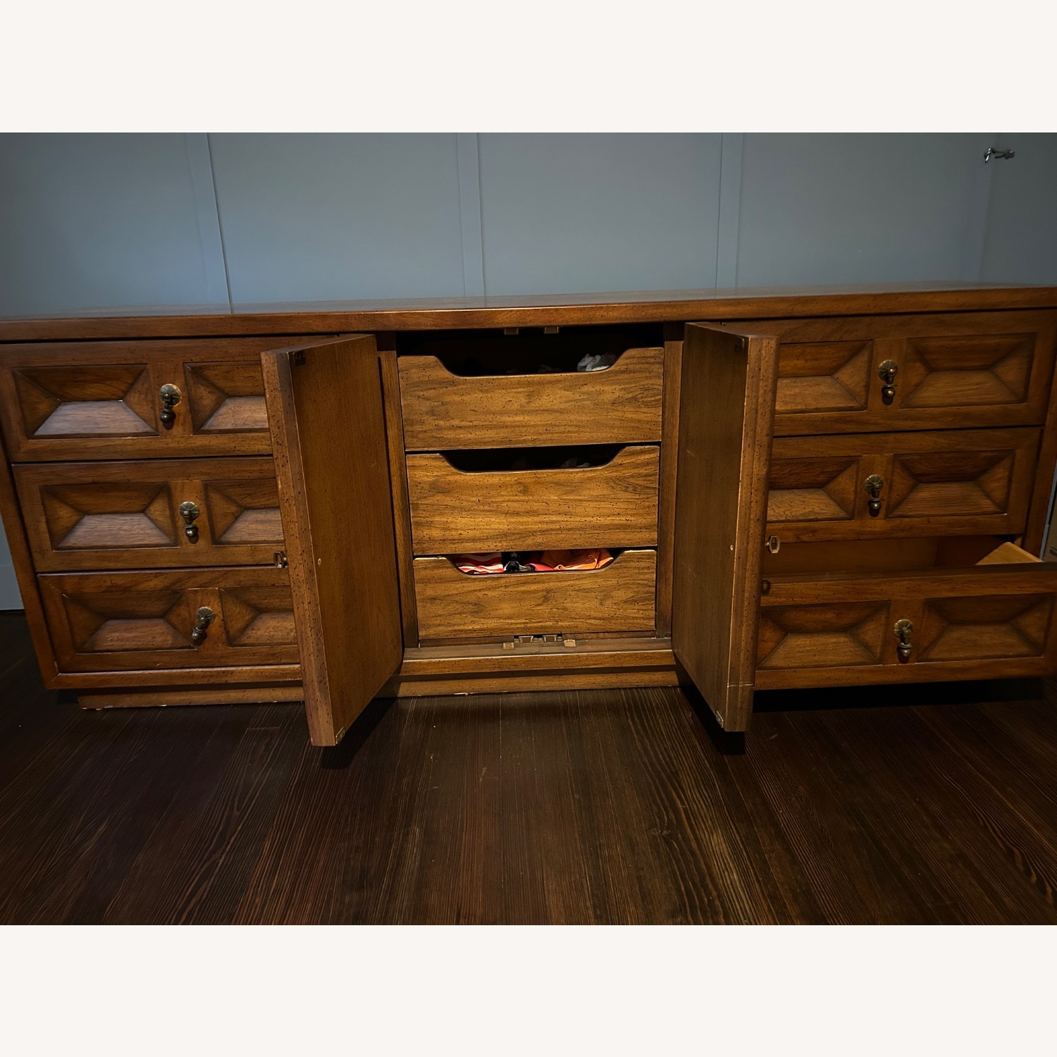 American of Martinsville 9-drawer buffet dresser - image-4