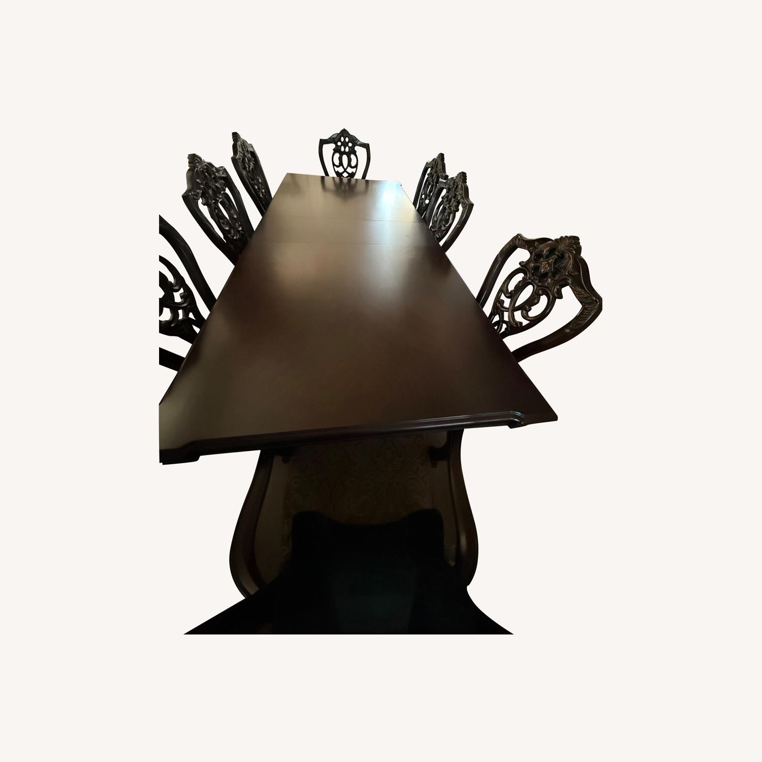 Dining Room Table Set - image-0