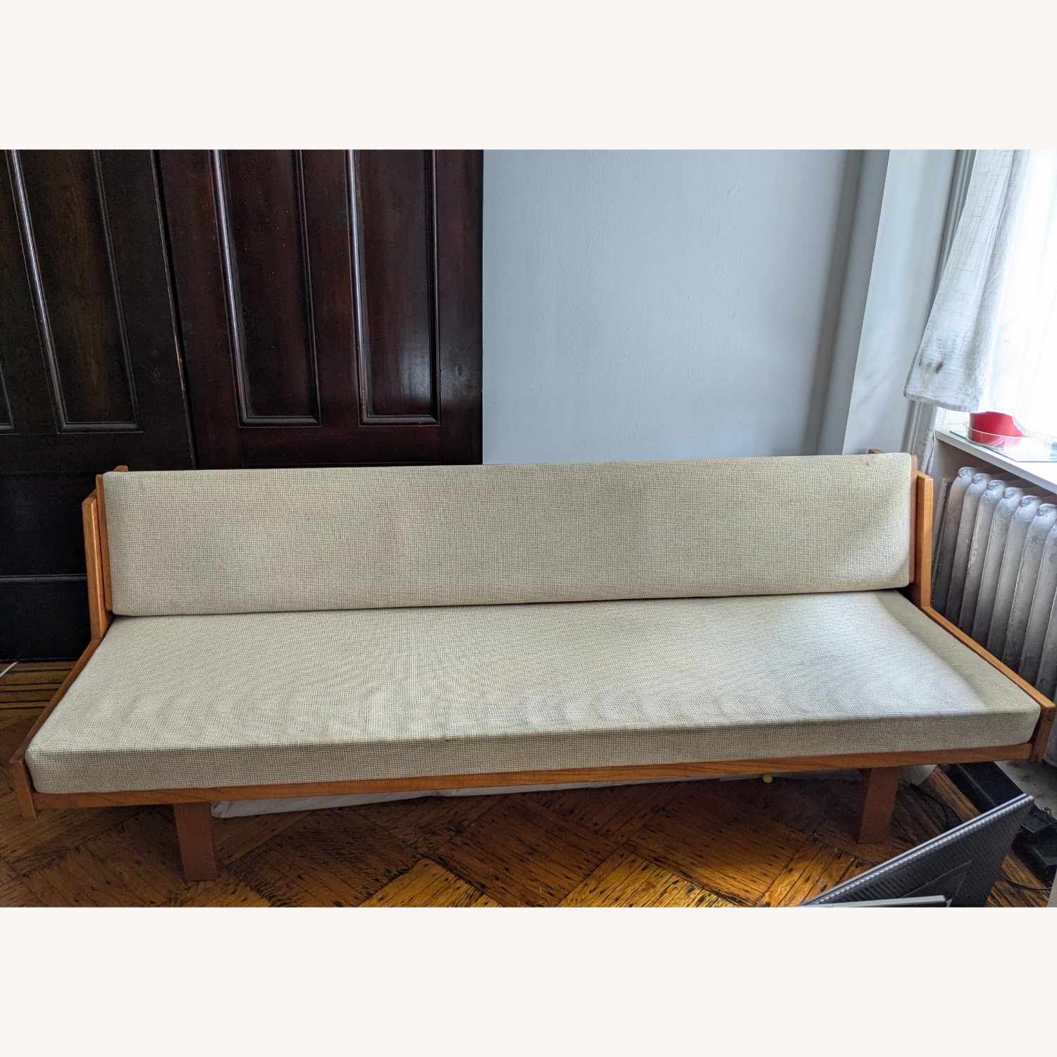 Mid-Century Daybed Sofa by Hans J. Wegner - image-1