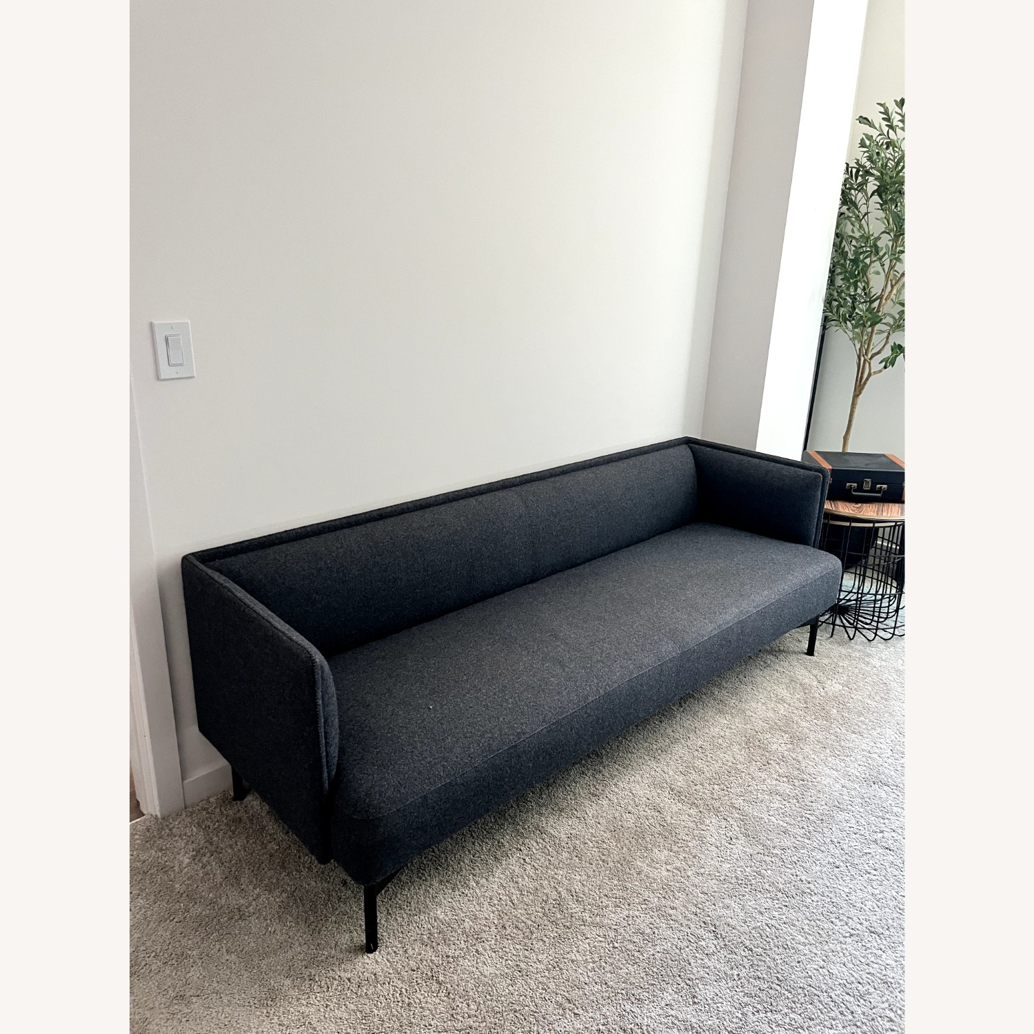 Finale Sofa Design Charles Pollock, 2013 - image-1