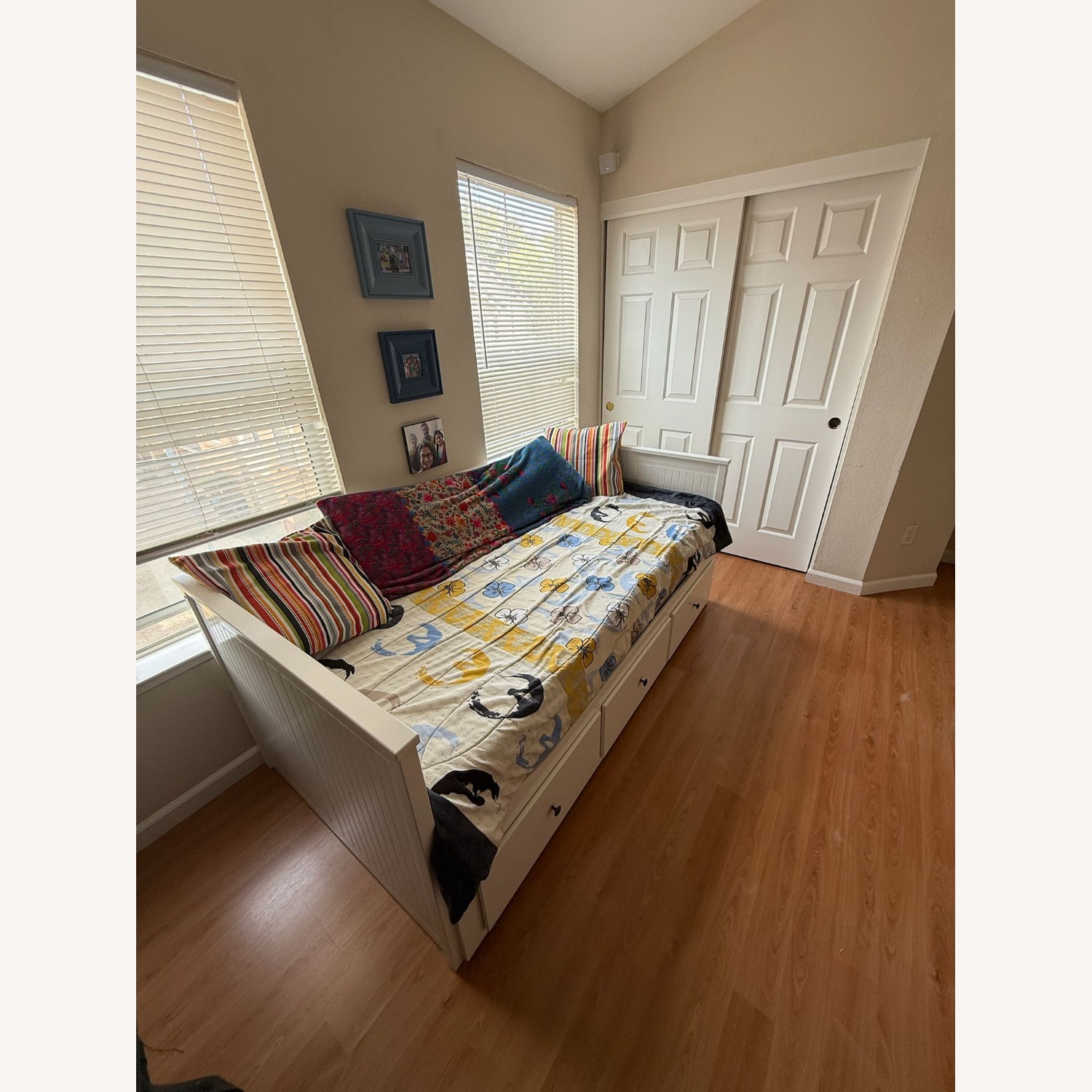 IKEA HEMNES Daybed - image-4