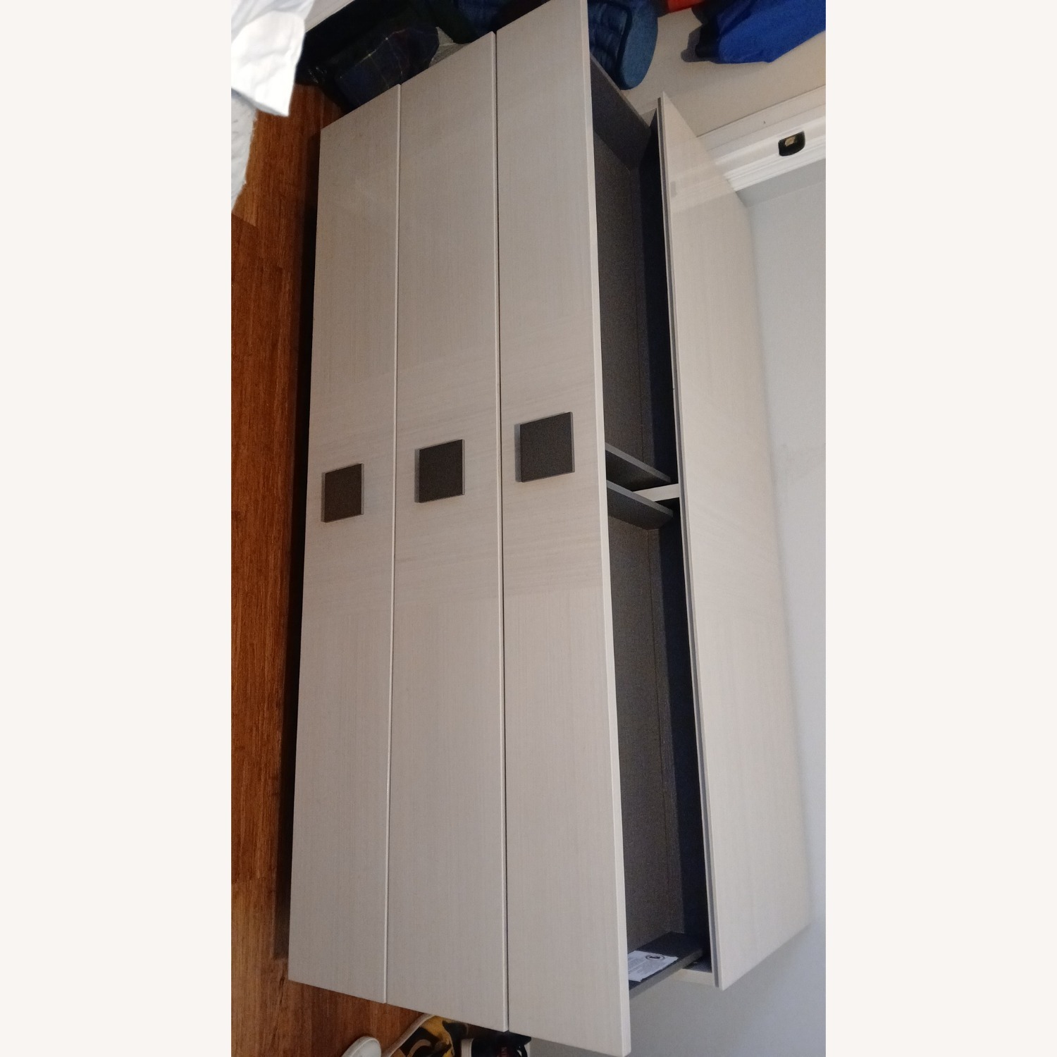 Mont Blanc Dresser - image-1