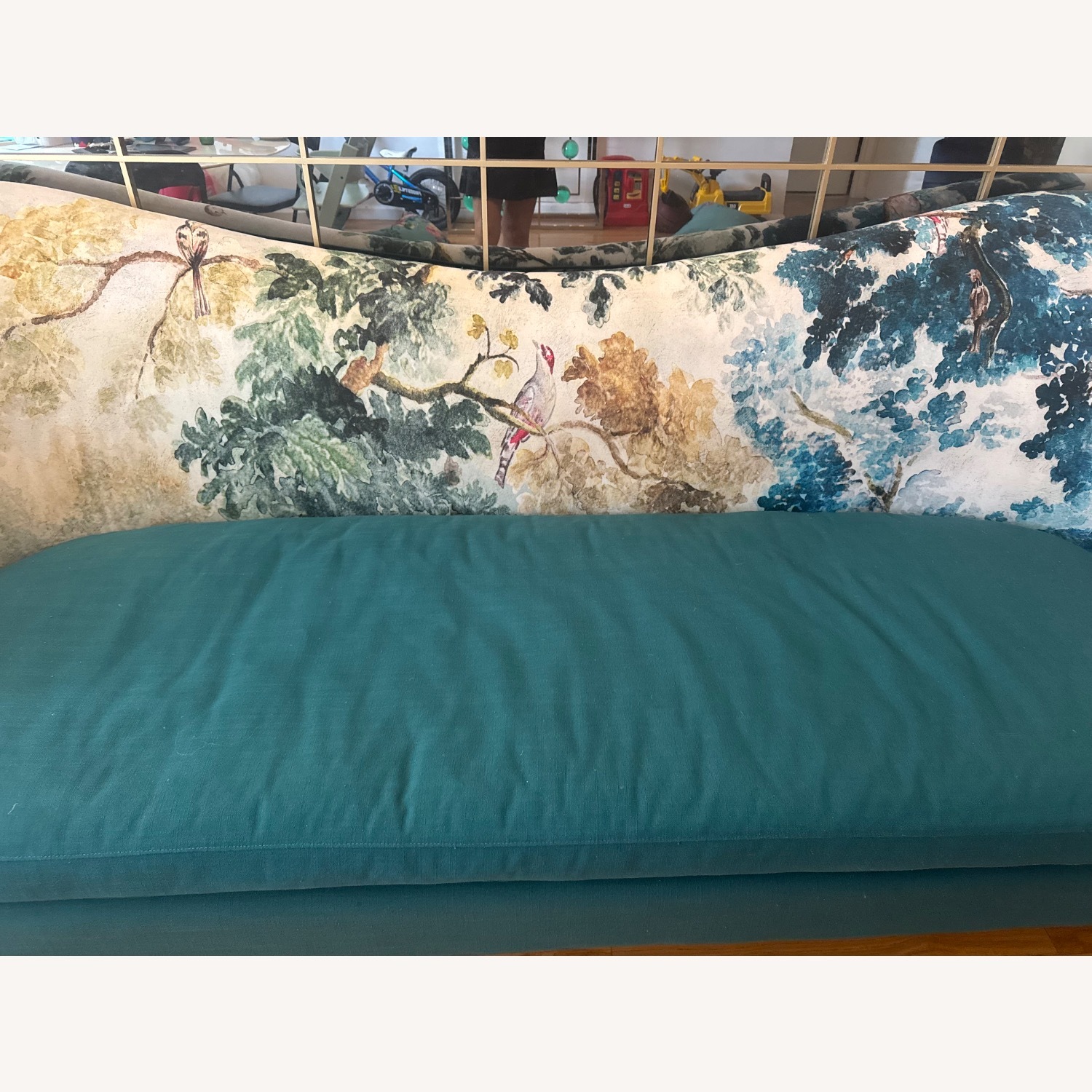 Judarn Linen Pied-A-Terre Sofa - image-13