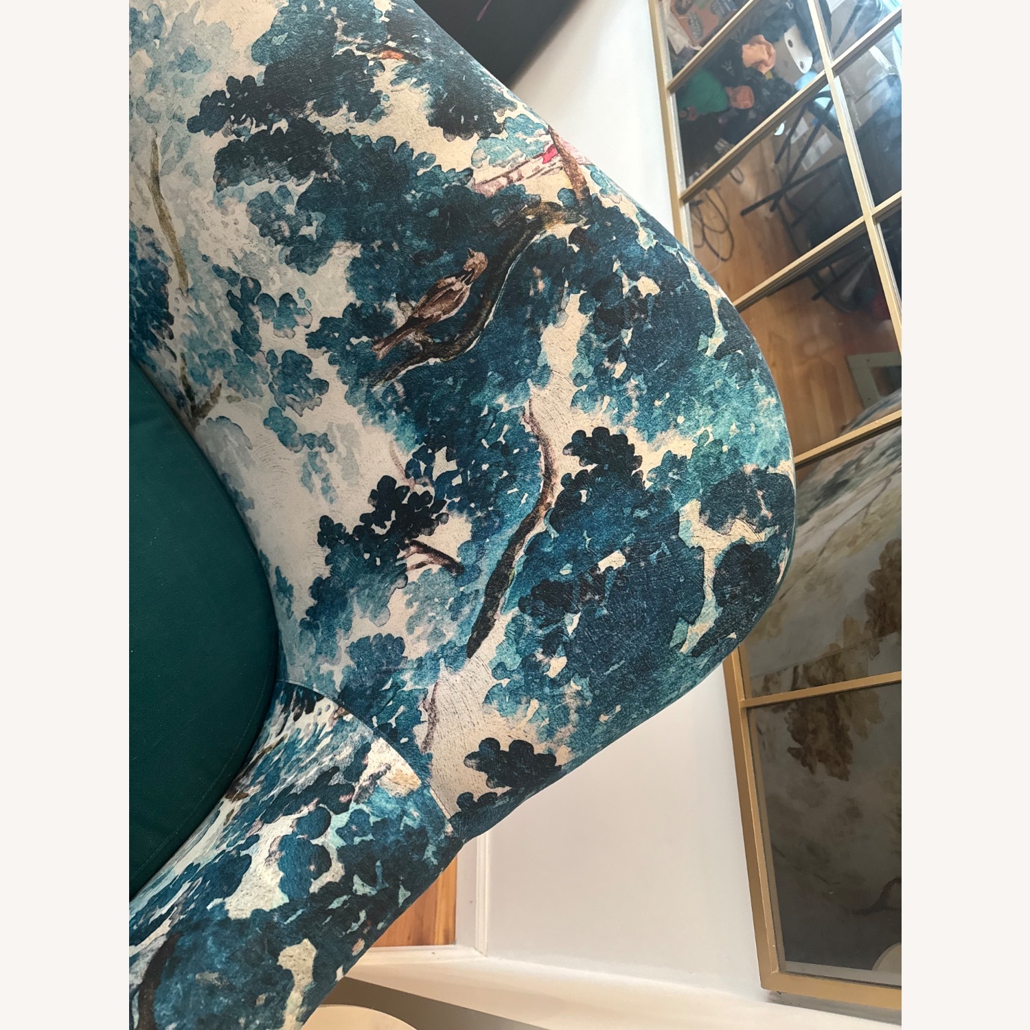 Judarn Linen Pied-A-Terre Sofa - image-5