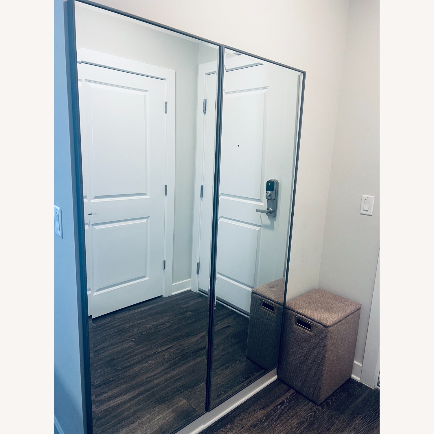 Leaner Mirror - image-3