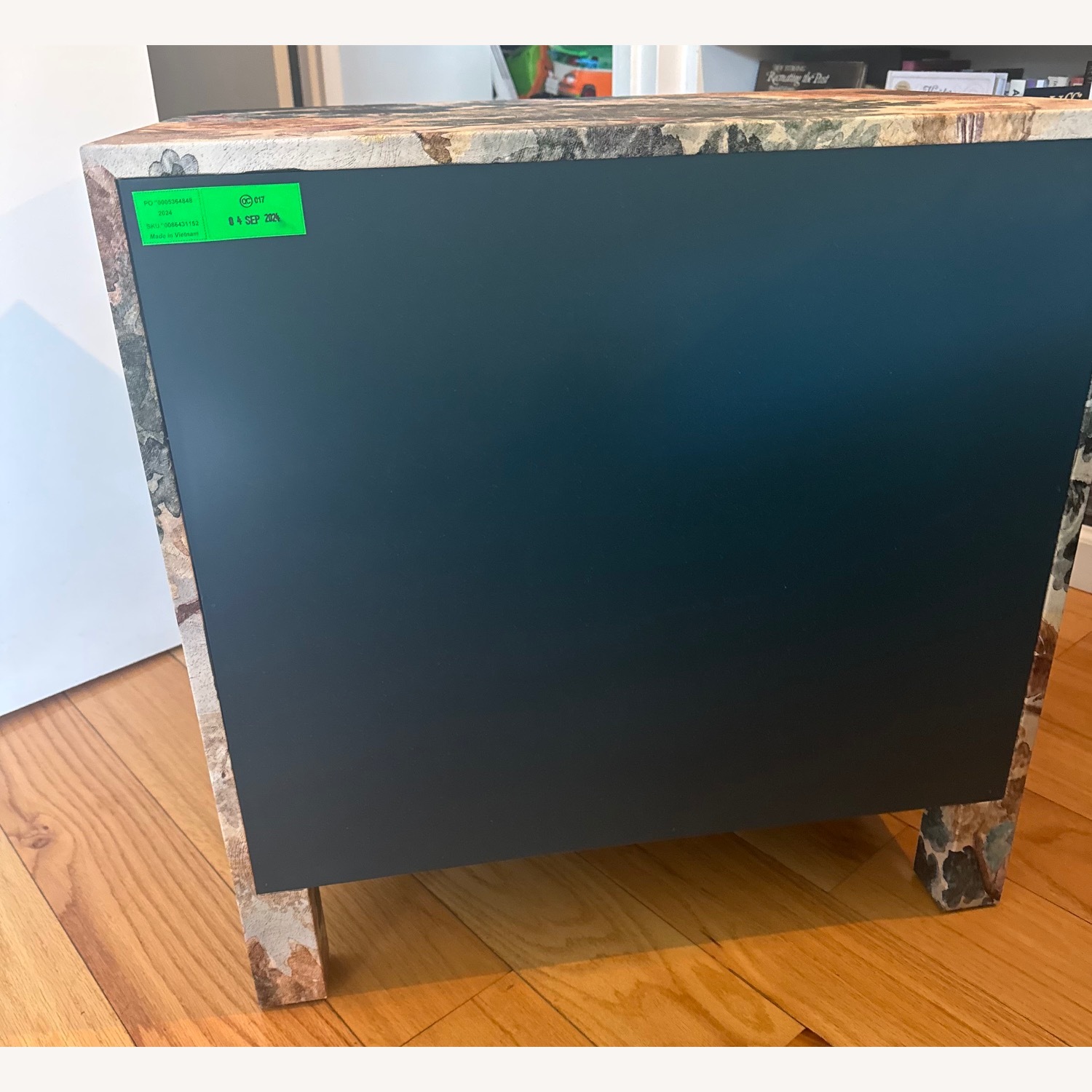 Judarn Nightstand Dresser  - image-12