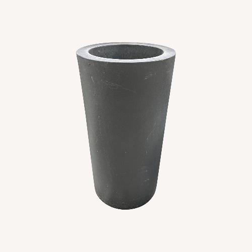 Used Big Planters -  Spanish -  Vondom for sale on AptDeco