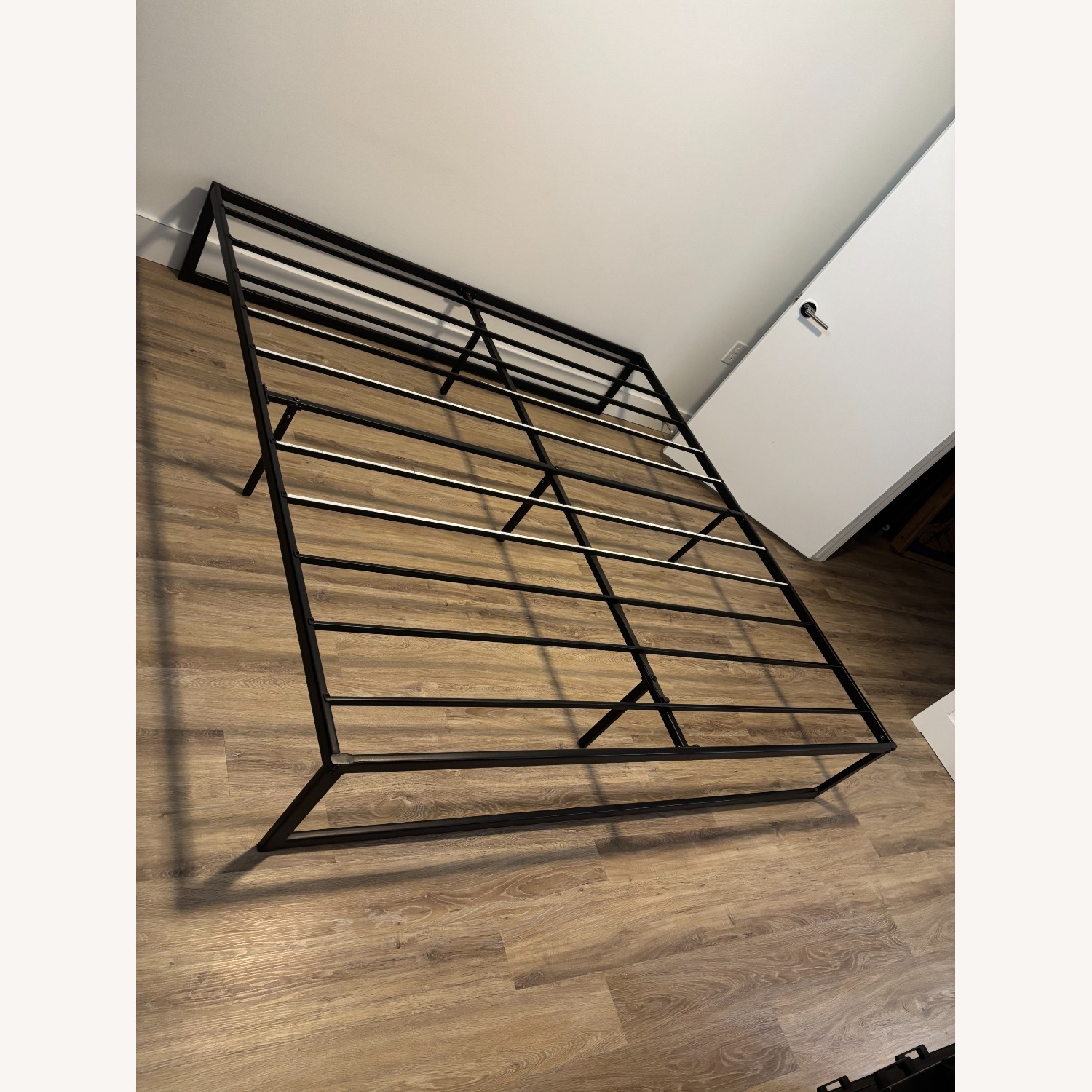 ZINUS Bed frame - image-1
