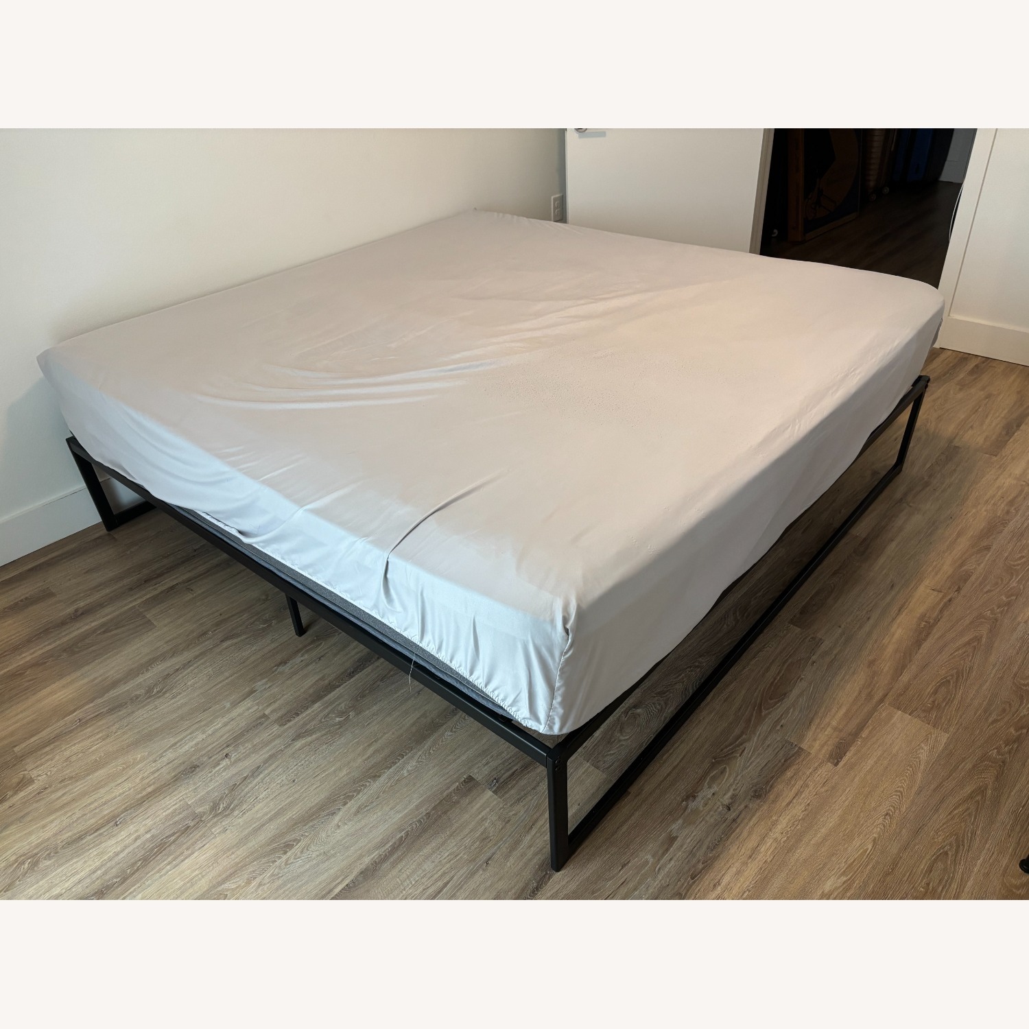 ZINUS Bed frame - image-3