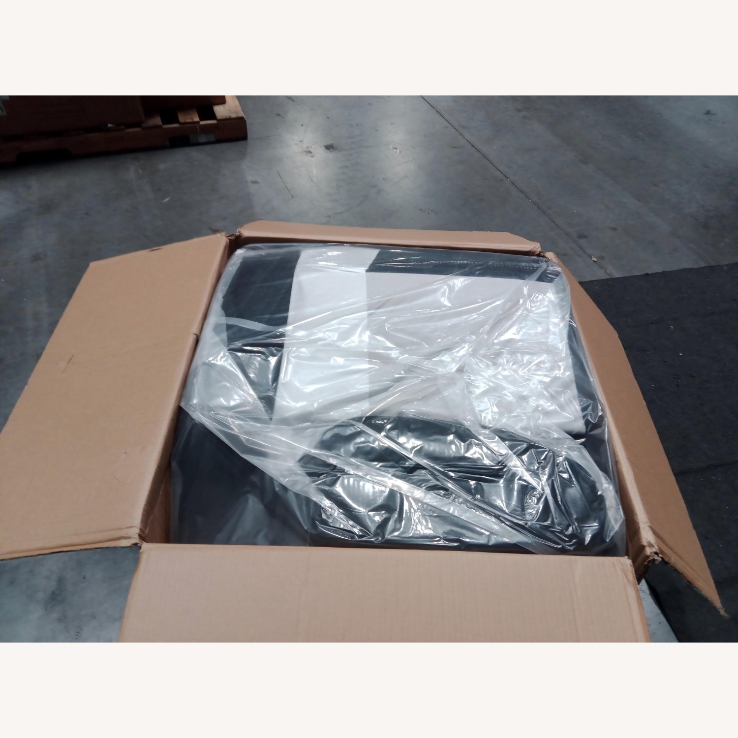 59"Microfiber Manual Reclining Loveseat - image-4