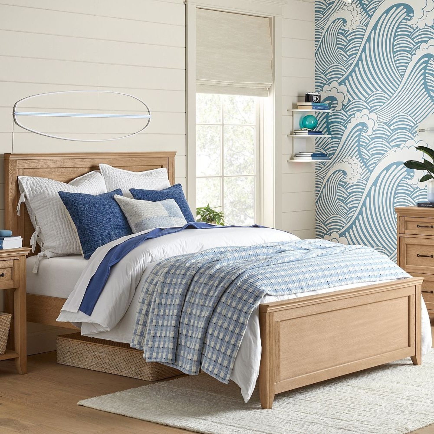 Pottery Barn Teen Hampton Classic Full Bed  - image-4