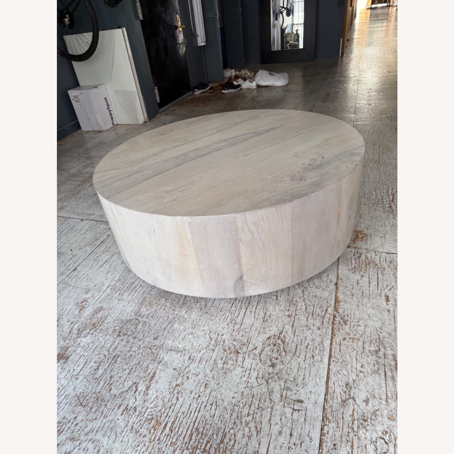 Volume Round Drum Coffee Table - image-2