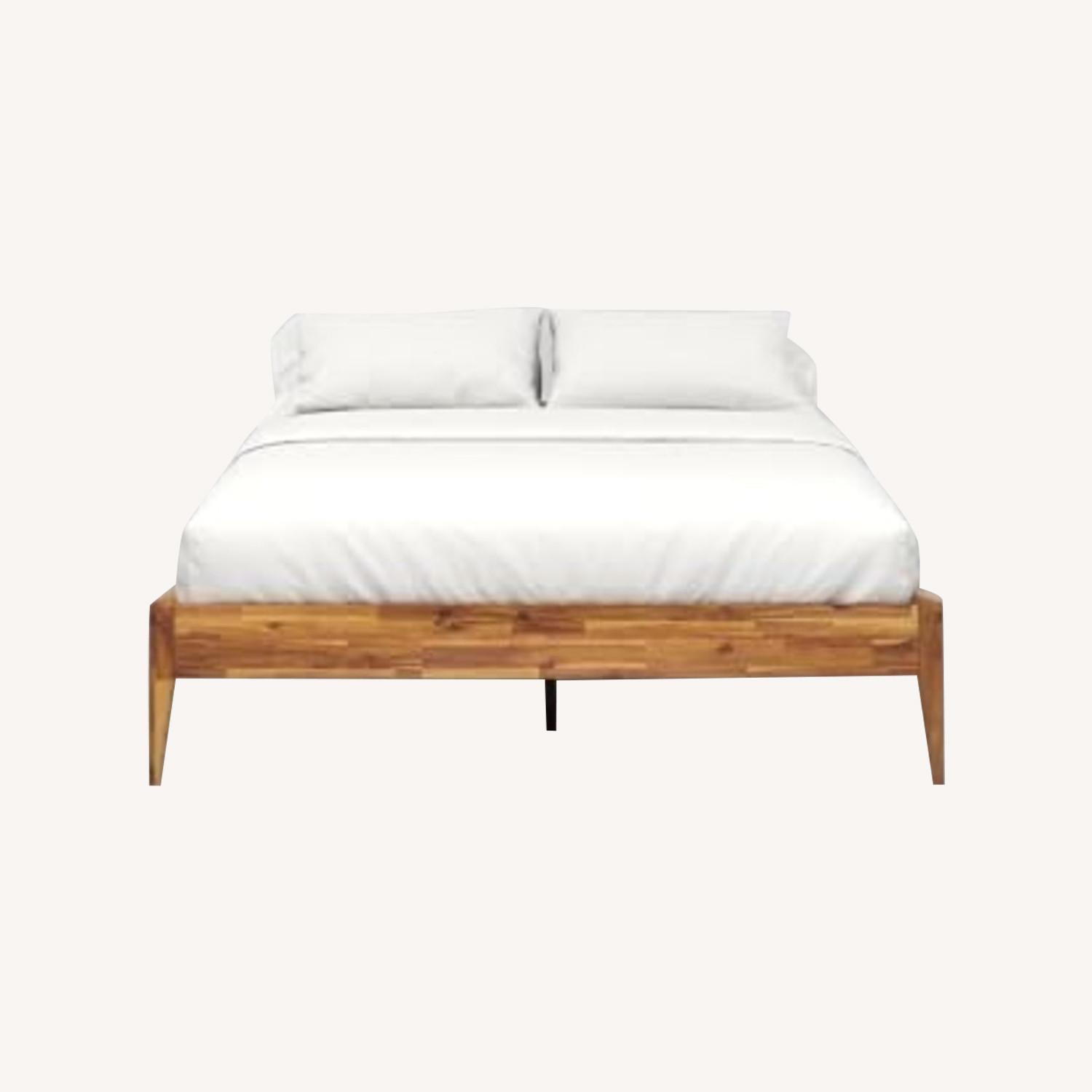 Dinkee Solid Wood Platform Bed without Headboard - image-0