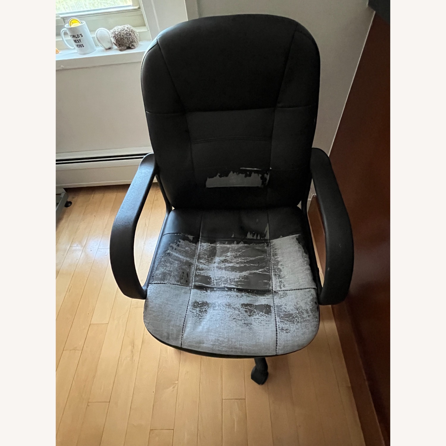 Staples Swivel Office Desk Chair - image-2