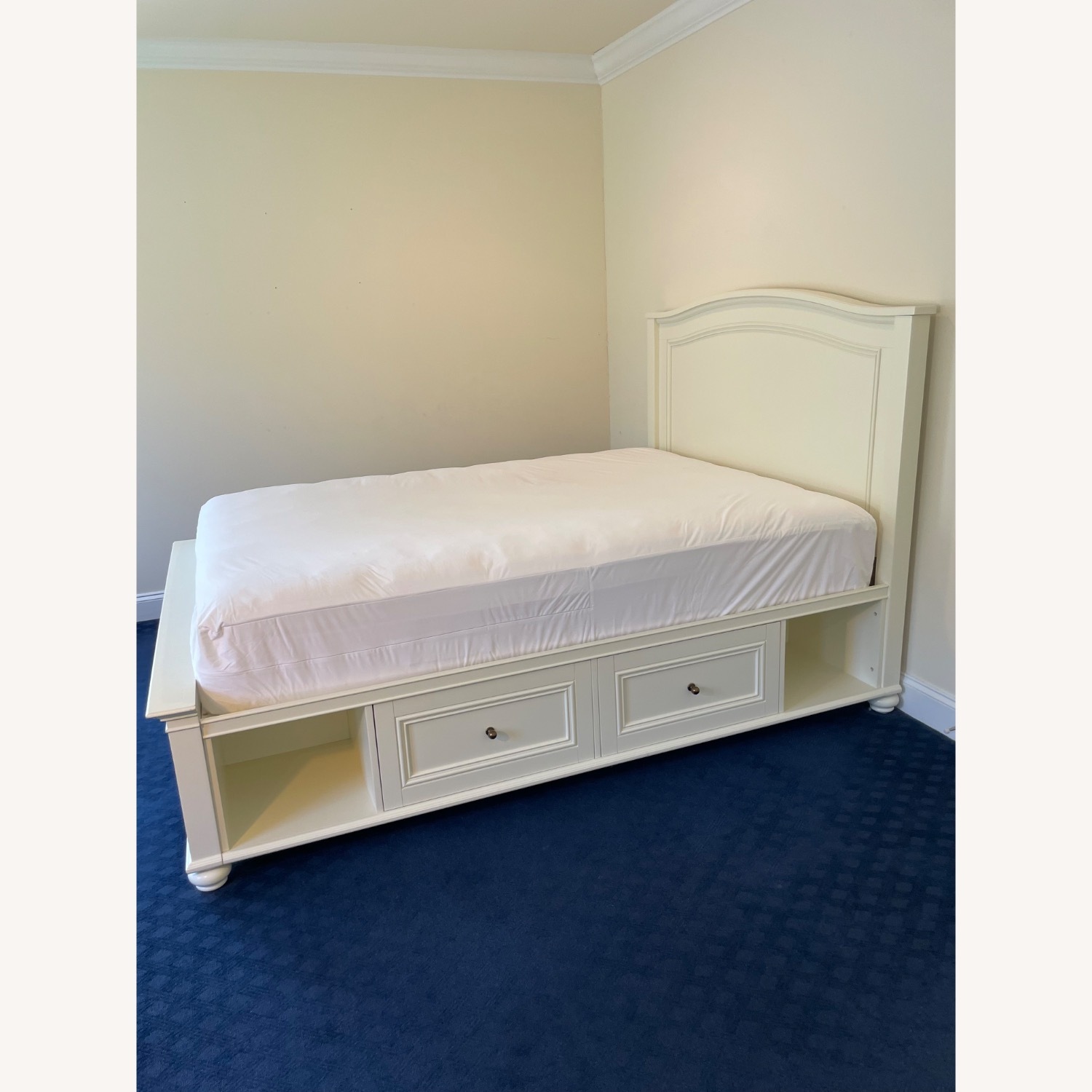 Pottery Barn Teen Chelsea Queen Storage Bed - image-3