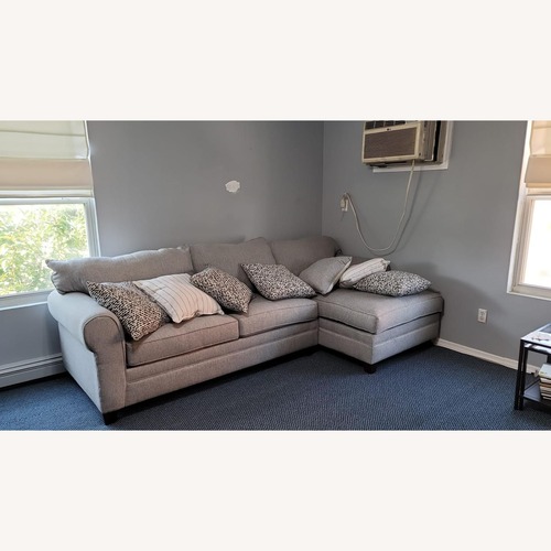 Used Bob's Laurel Gray Sectional for sale on AptDeco