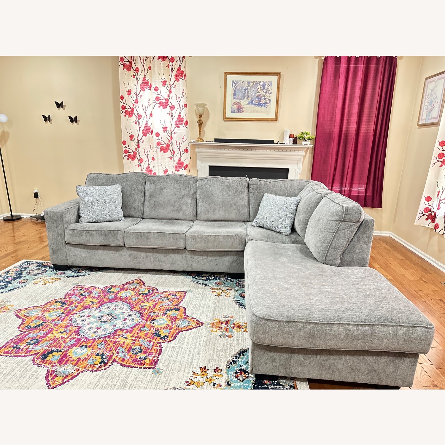 Adelson 2-Piece Sectional with Chaise - image-8