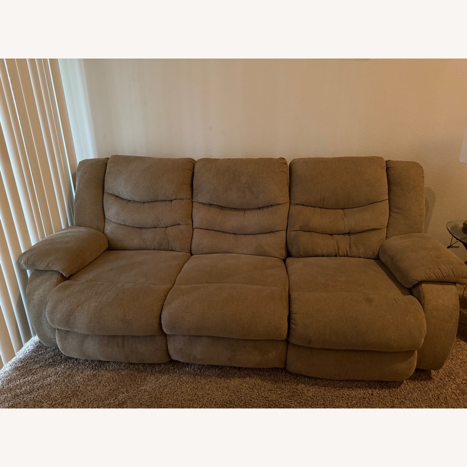 Comfortable 3-piece Couch - image-2