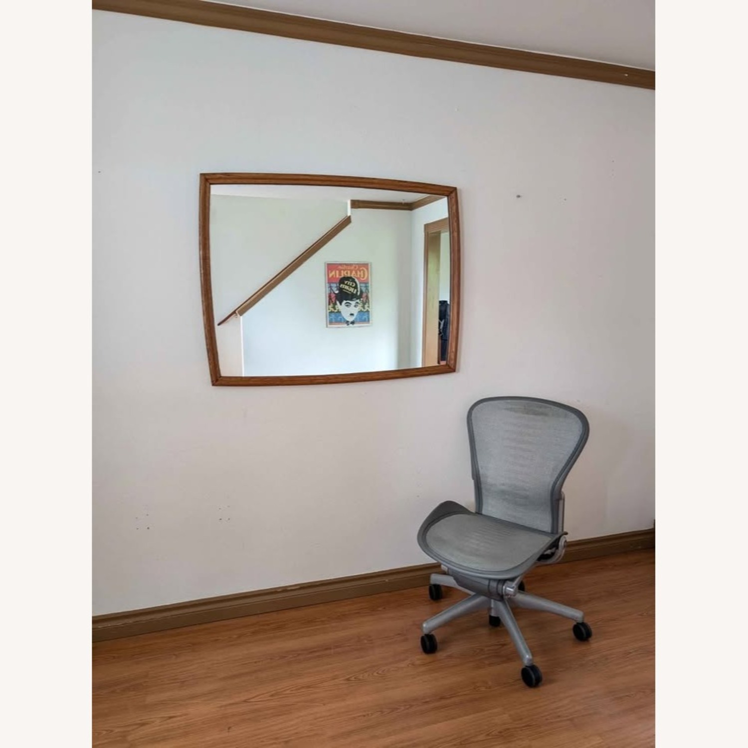 Broyhill Emphasis Collection Mirror  - image-2