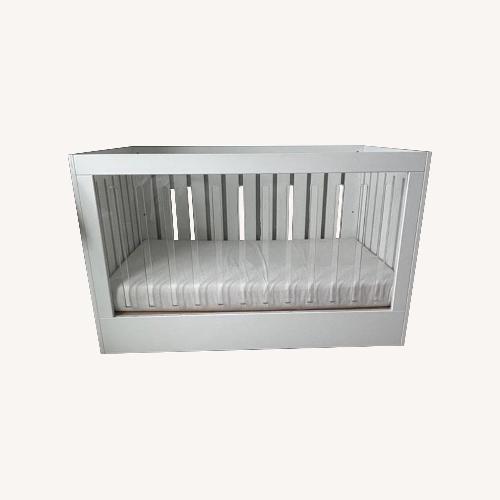 Used Spot On Square Crib for sale on AptDeco