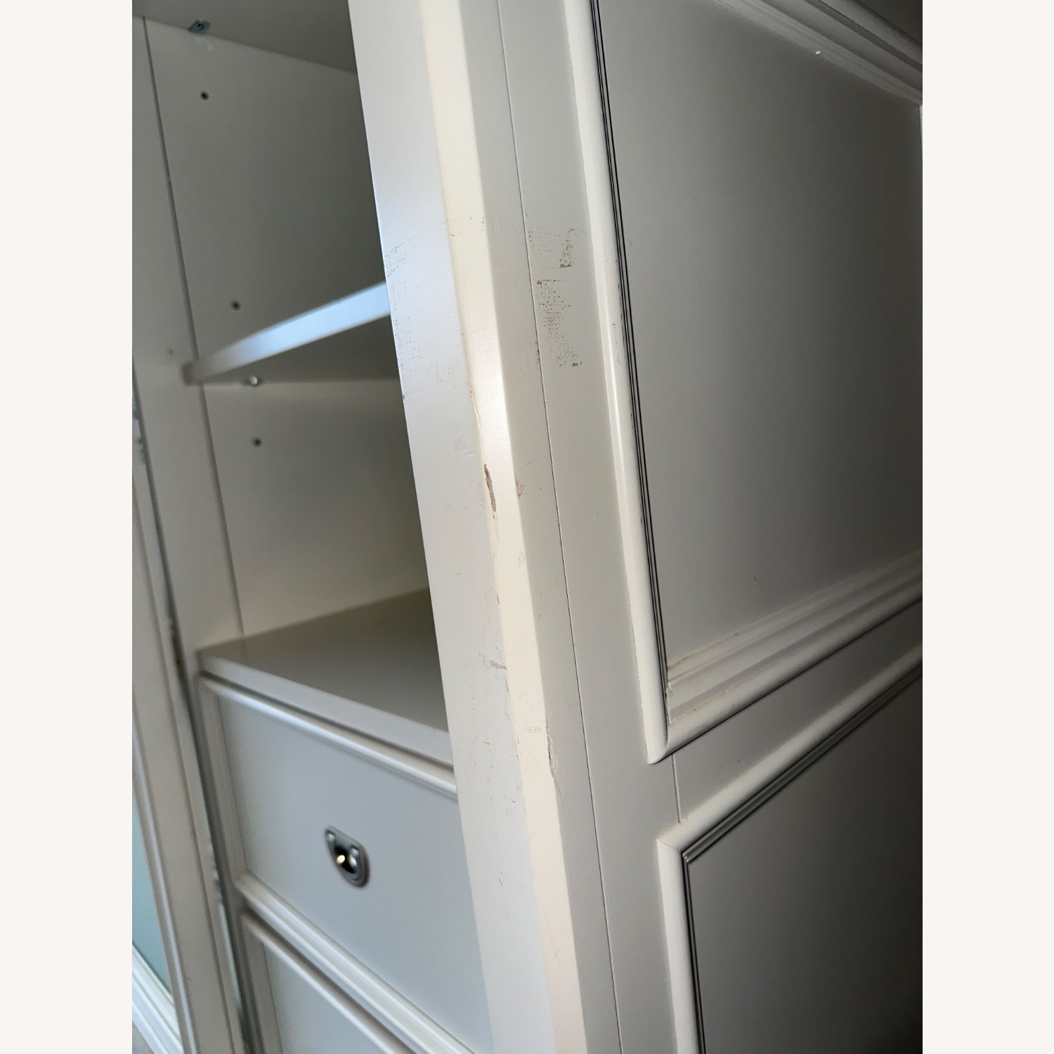 Belmar White Gentleman’s Chest - image-9