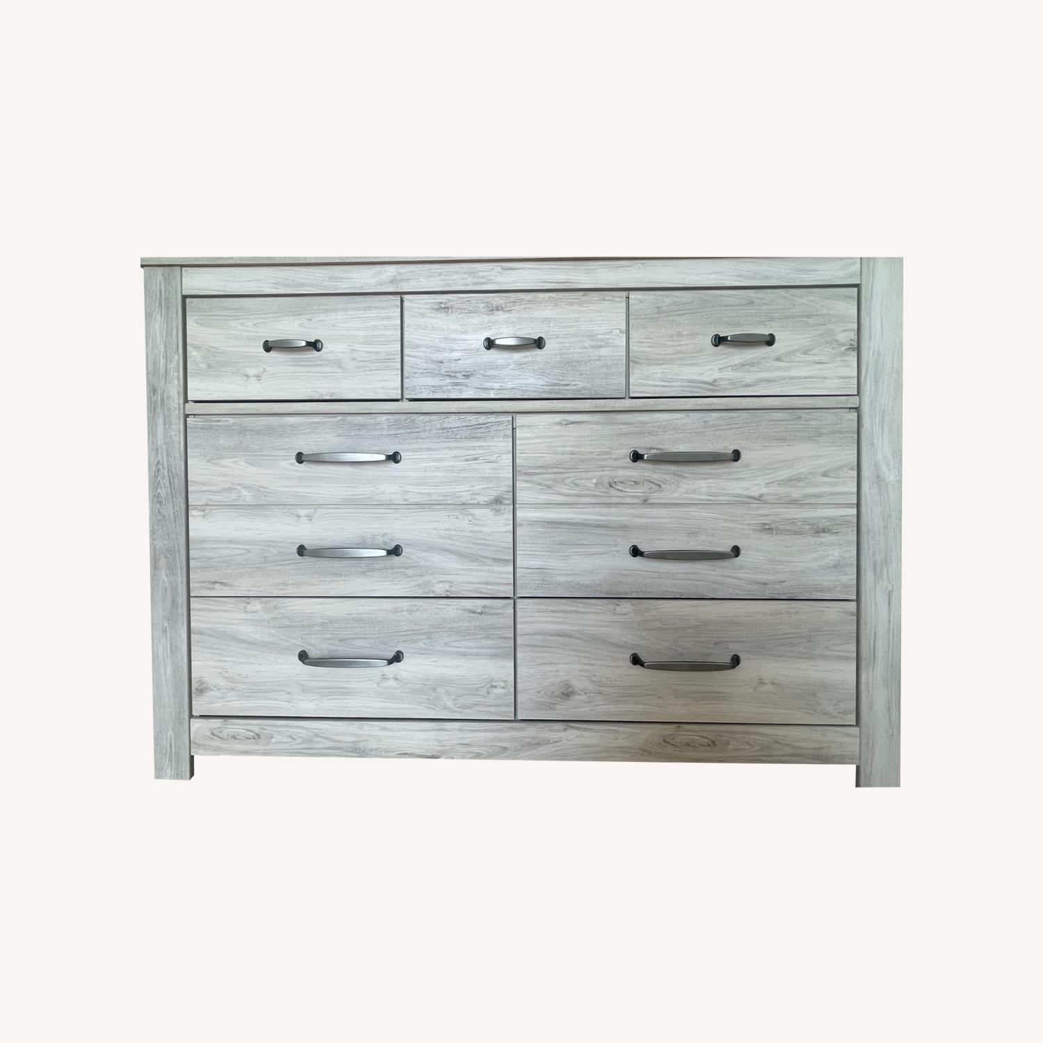 Ashley 7 Drawer Dresser - image-0